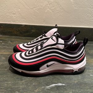 Nike Air Max 97 Ultra ‘17 SE Chicago Bulls Women’s Size 8 🖤 Streetwear • Comfort